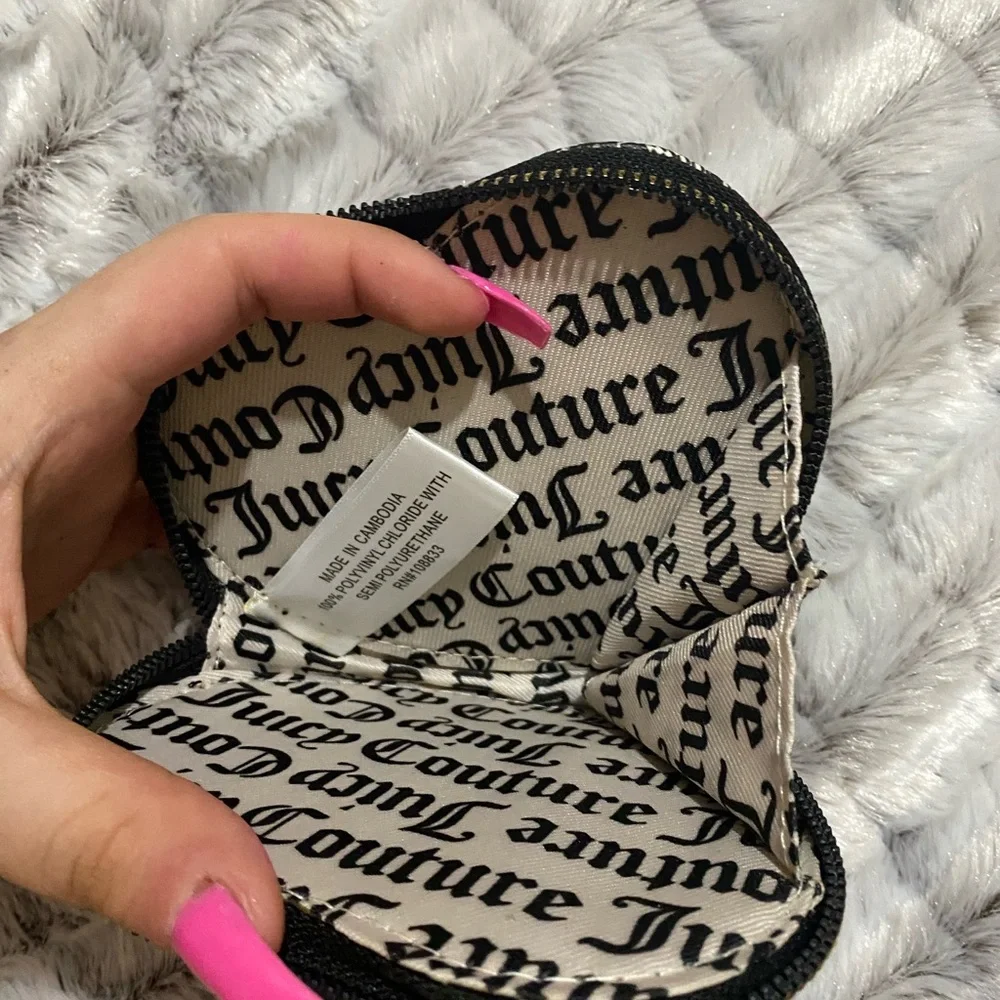Juicy Couture Black and Pink Rose Heart Wristlet - Picture 3 of 3